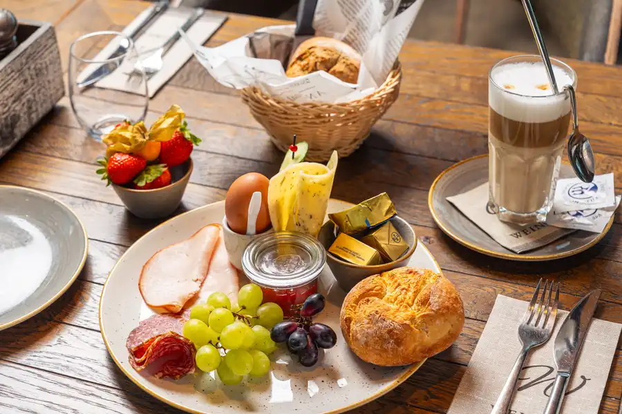 Hotel Neptun_ Frühstück Weineck_Geu-0031