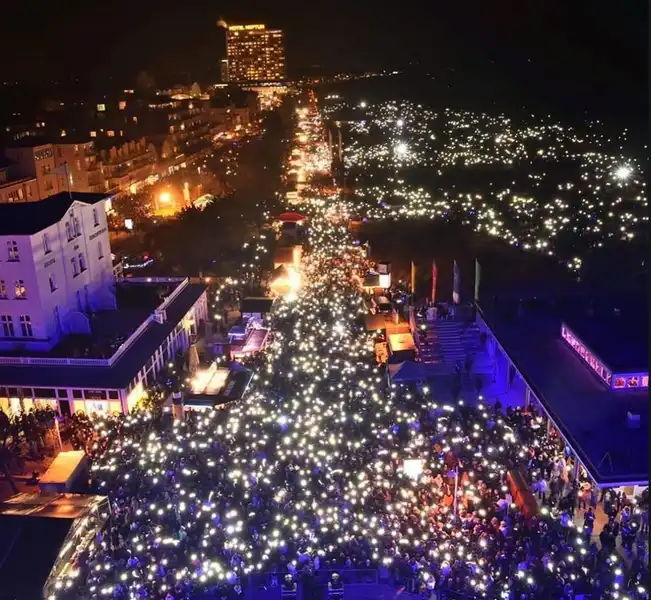 Turmleuchten an der Ostsee.jpg
